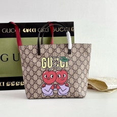 Gucci Shopping Bags